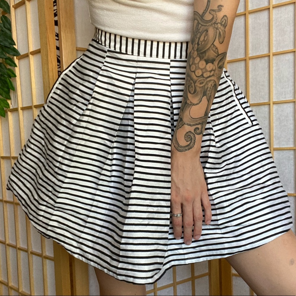 🏁SOLD - STRIPED CLASSIC SKIRT